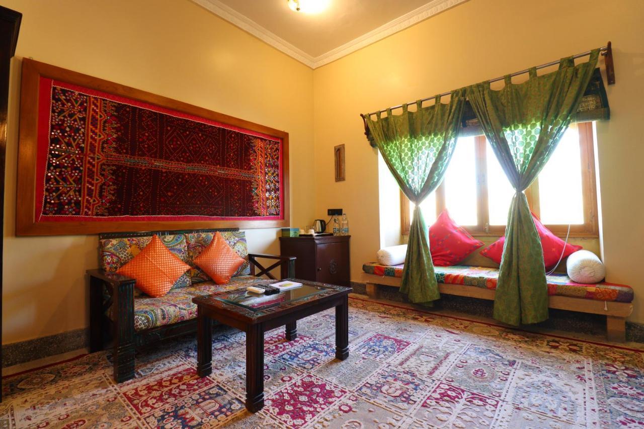 The Gulaal Hotel Dzsaiszalmer Kültér fotó